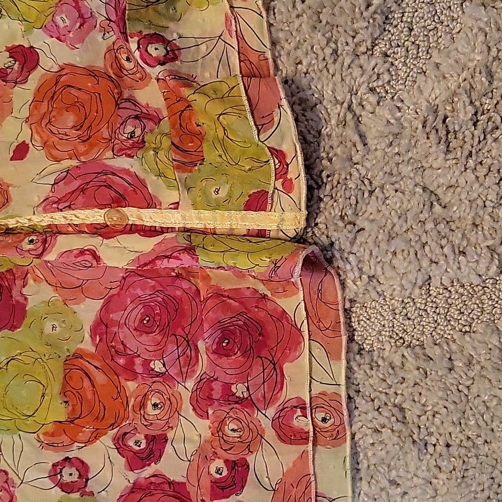 Fun blouse! - Picture 2 of 7